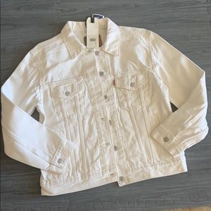 Levi’s Ex-boyfriend Trucker Jacket